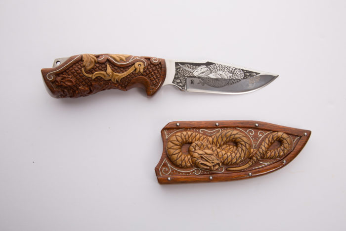 Kizlyar knife with custom made knife handle and sheath